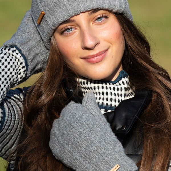 Becca Grey Mittens